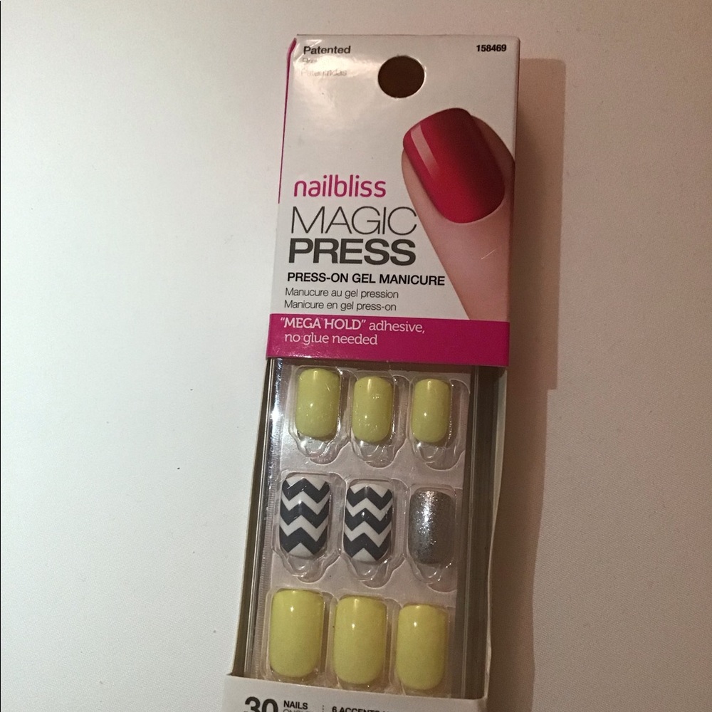 Press-on nails